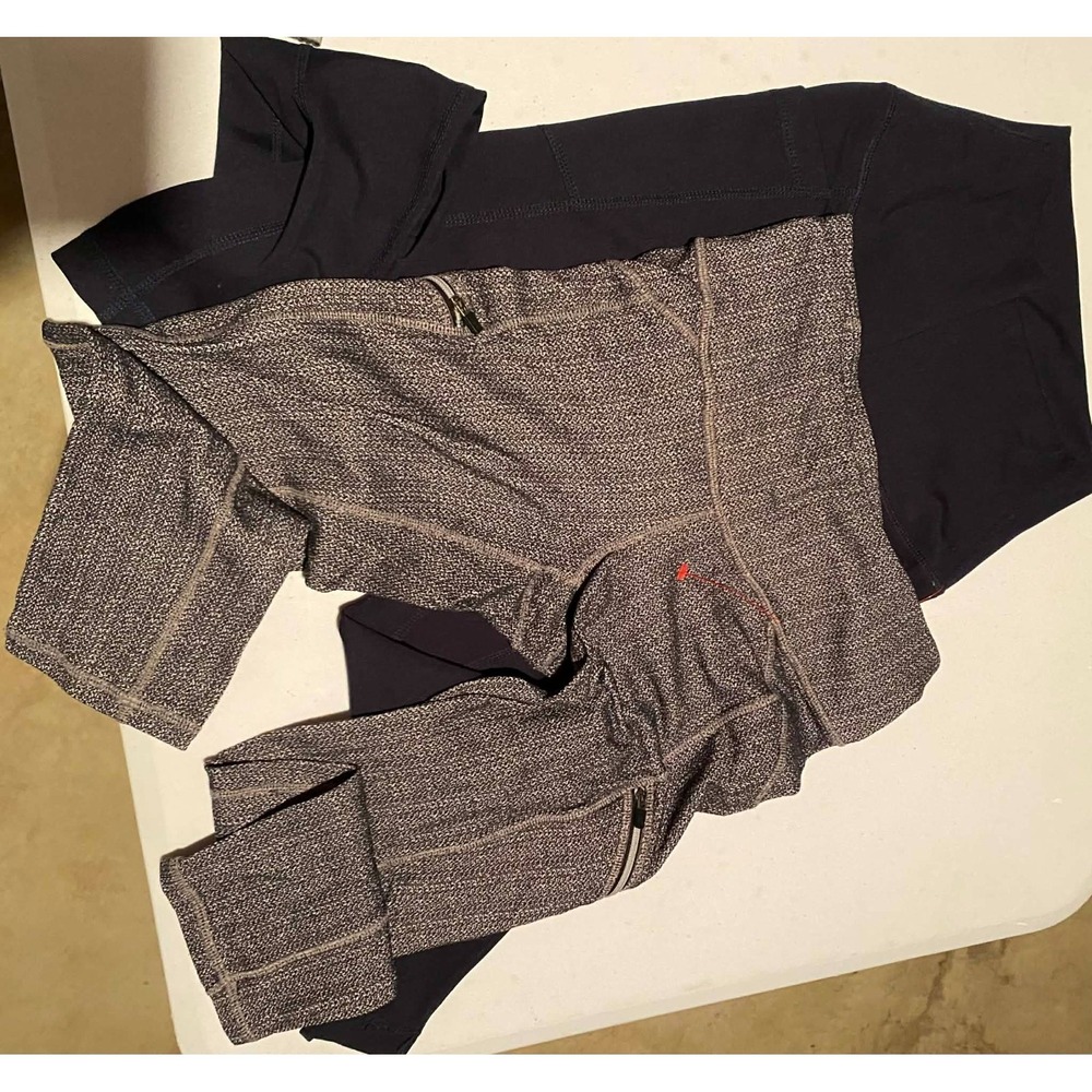 Yoga Leggings, Yogalicious and Athleta Size Xsmall - set of 2
